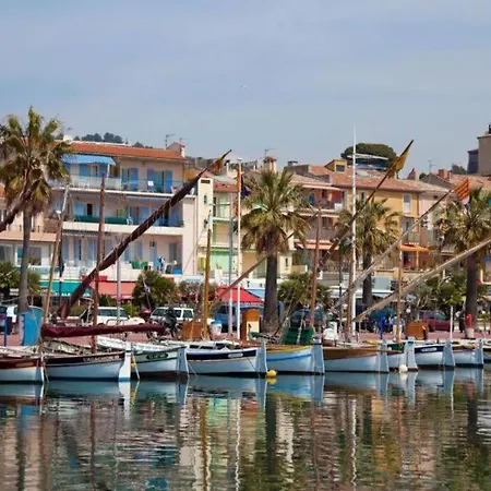 아파트 Climatise Avec Mezzanine Au Calme Avec Terrasse Et Parking Idealement Situe Pour Faire A Pied ! 방돌